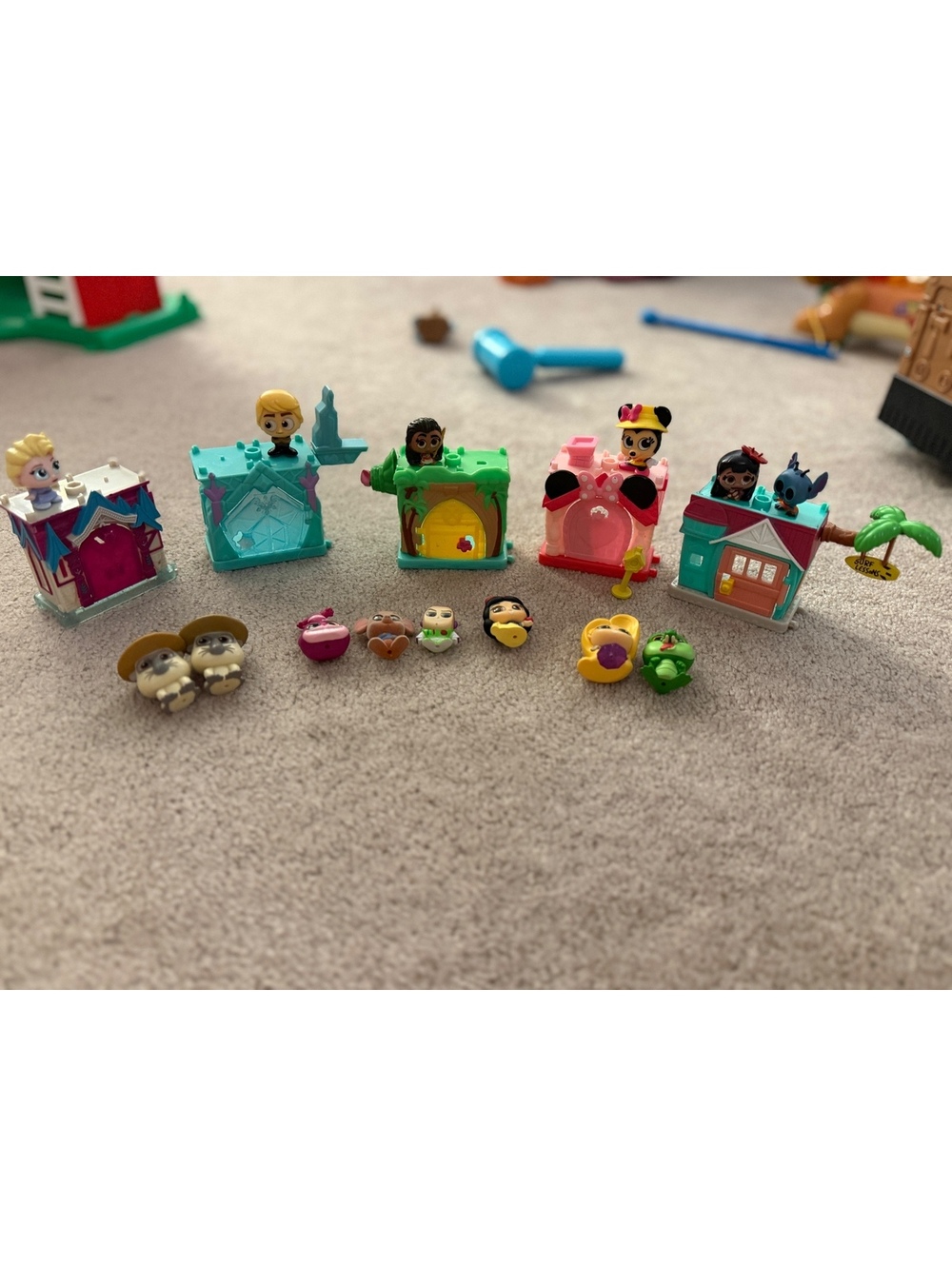 Disney Doorables Mini Stackable Playset Lot (5 Houses) + Rare Flocked Roo